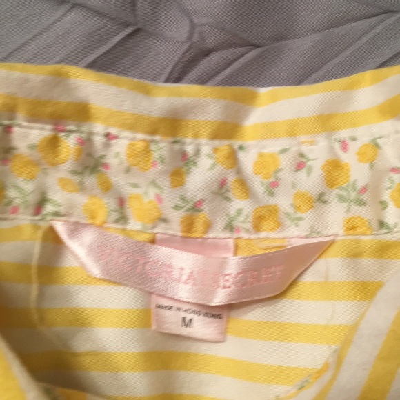 Lounge wear. - Picture 2 of 5